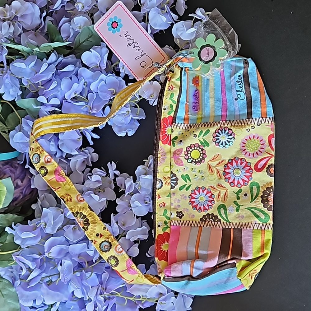 Sun & Sand Chester Hand Bag with Wooden Flower Hang Tag NWT